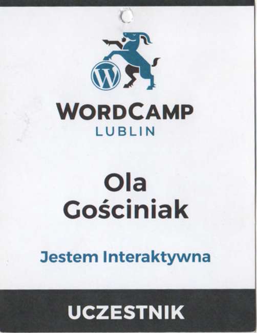 Identyfikator Oli Gościniak z WordCamp Lublin 2017, gdzie mówiła o sześciu sposobach na utrzymywanie się z blogowania