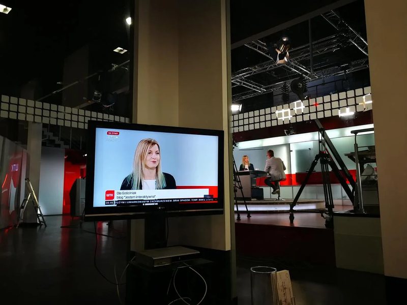 Ola Gościniak podczas rozmowy transmitowanej w Telewizji WTK w 2018 roku