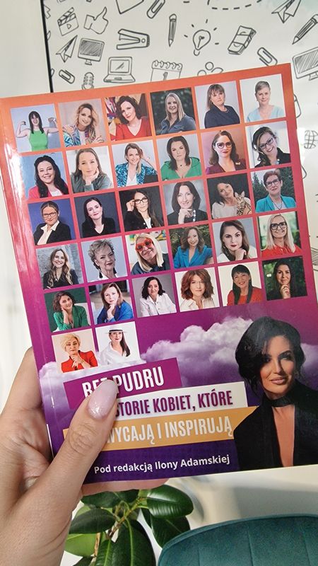 Książka „Bez Pudru” pod redakcją Ilony Adamskiej z rozdziałem Oli Gościniak „Kodując przyszłość”