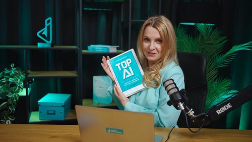 Ola Gościniak prezentująca publikację TOP AI podczas nagrania materiału wideo w studiu
